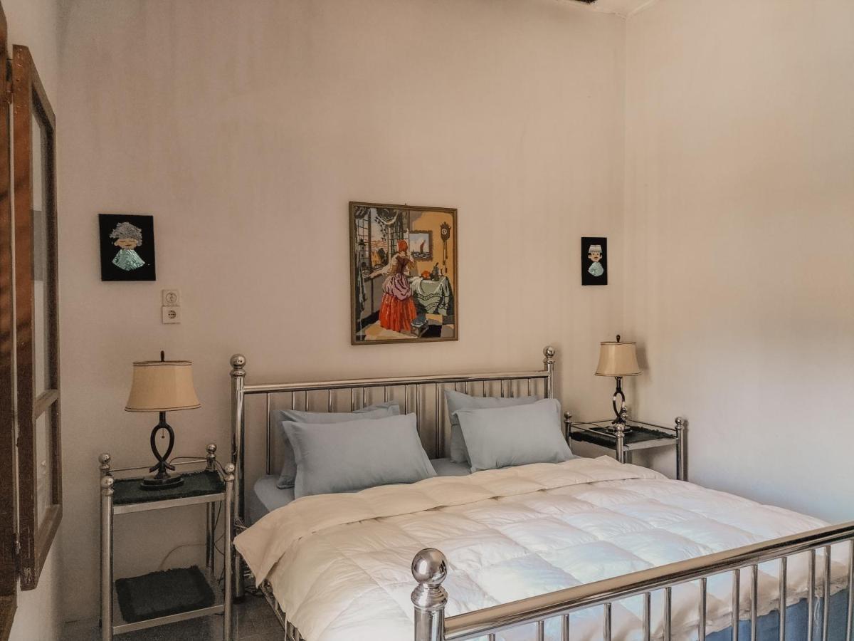 Brussels Homestay Balige Ngoại thất bức ảnh