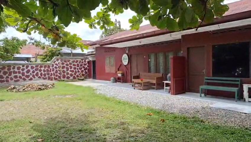 Brussels Homestay Balige Ngoại thất bức ảnh